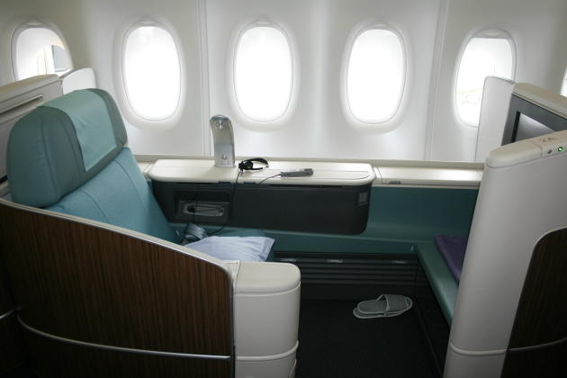 KE-A380-NRT-Cabin-F