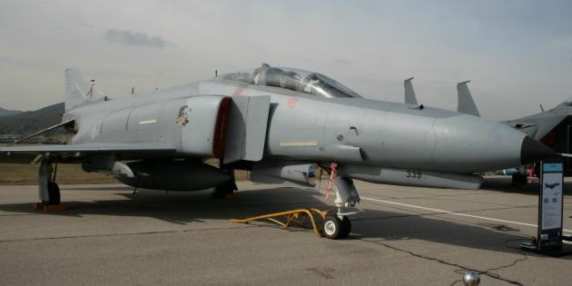 ROKAF-F-4E-Phantom