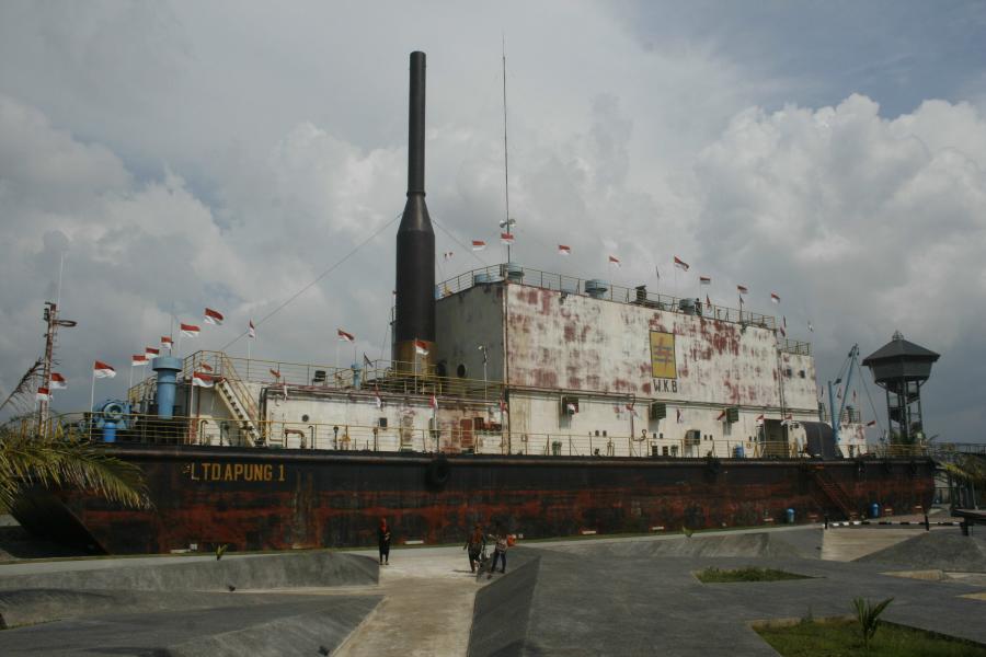 tsunami-pltd-apung1-power-ship