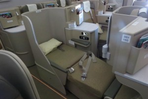 cabin-A350-C-aisle-seat-flat-bed