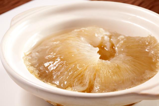 Braised Sharks fin in Superior Soup.jpg