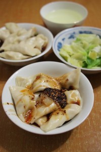 마랄 양념을 얹은 만두. 쓰촨성 청두 사람들은 그냥 매운맛, 맵고얼얼한맛, 맵고단맛, 맵고신맛 등 매운맛을 매우 다양하게 즐기더군요. /사진=김성윤