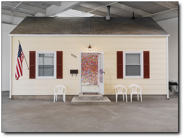 yayoi-kusama-obliteration-room-11.jpg-1