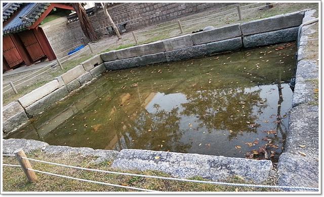 칠궁33   냉천정의 연못.jpg