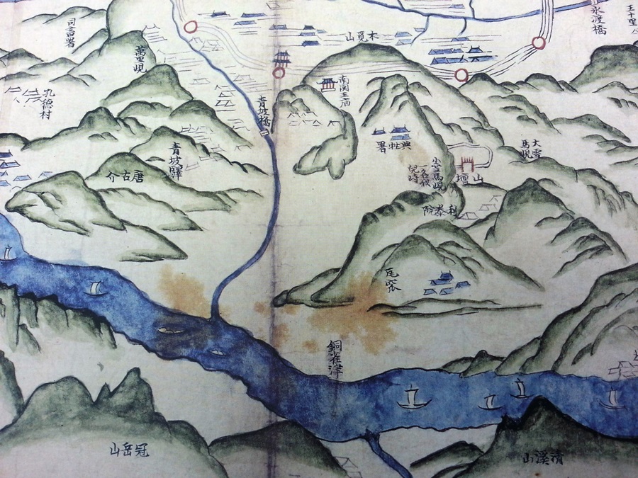 19세기 초 엔 목멱산(지금의 남산)과 관악산, 청계산의 모습이 뚜렷하고, 그 사이로 한강이 흐르고 있다.(영남대학교 박물관 소장) 