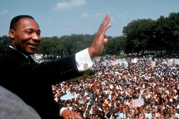 마틴 루터 킹 목사. 이란 명 연설을 남겼다.